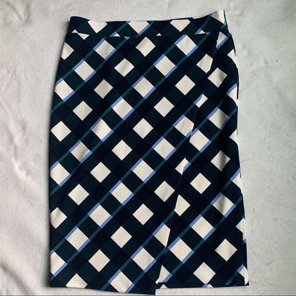 Ann Taylor Blue and White Skirt